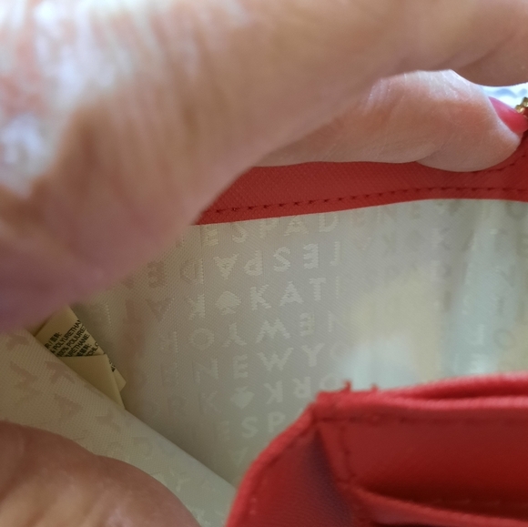 Kate Spade Red Laurel Way Darci Zip Leather Wallet NWOT - Picture 10 of 15